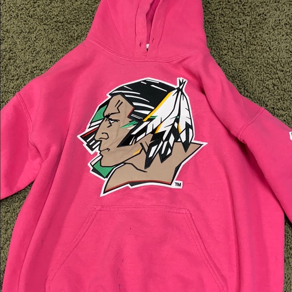 UND fighting Sioux sweatshirt